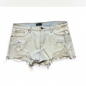 Abercrombie & Fitch Light Wash Blue Jean Shorts Distressed Style Low Rise. 31/12